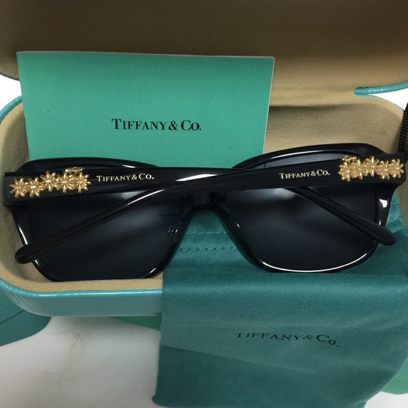 ❌SOLD ❌NEW TIFFANY&CO CAT-EYE SUNGLASSES 🕶 - Picture 8 of 8